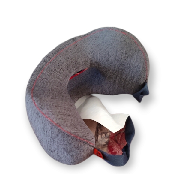 BULLBIRDCOMMUTER TRAVEL PILLOW + COVER BUNDLE - Picture 3 of 9